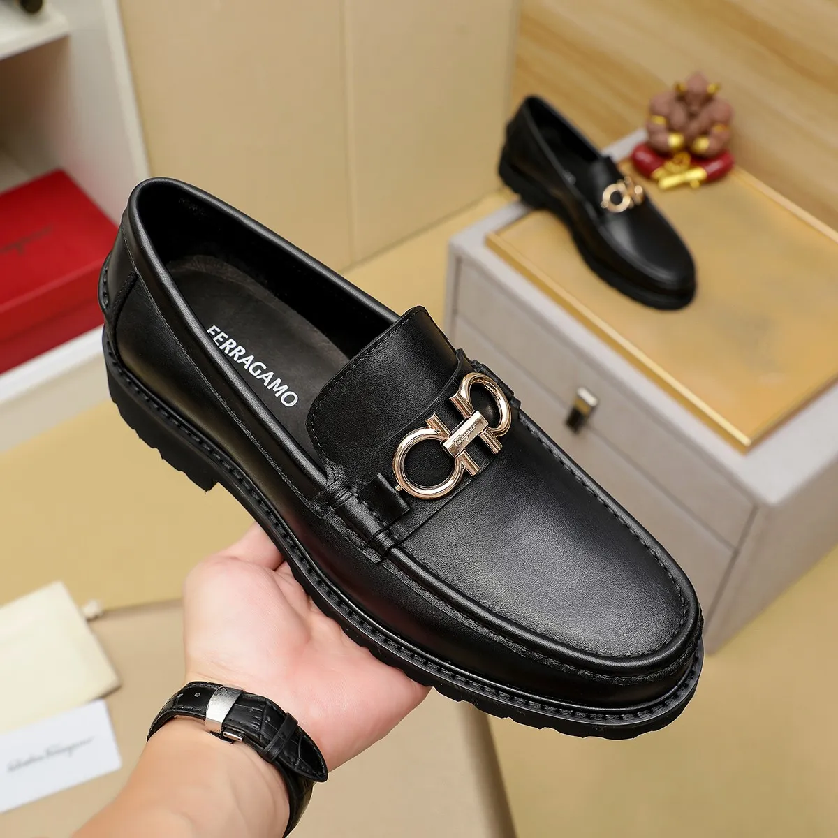 Men's shoes 💰440 Ferragamo [Ferragamo] top imported suit men's shoes 💯Original copy of the official website, product materials: selected imported embossed calfskin + luxury hardware buckle accessories ~ imported water-dyed cow 🐂 leather lining. Strong three-dimensional visual effect, original combination outsole, multiple colors available😘 Size: 39-44 (38.45.46. Customized)